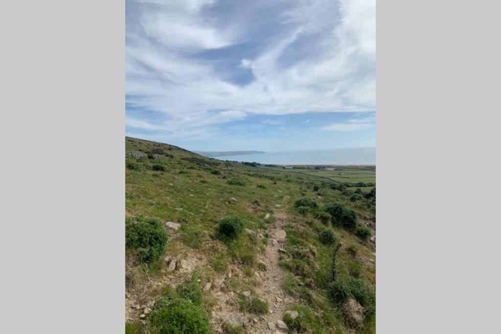 Lle Mary - Beautiful Views, Hot Tub, Secluded, Dog Welcome, Barmouth Llanddwywe エクステリア 写真