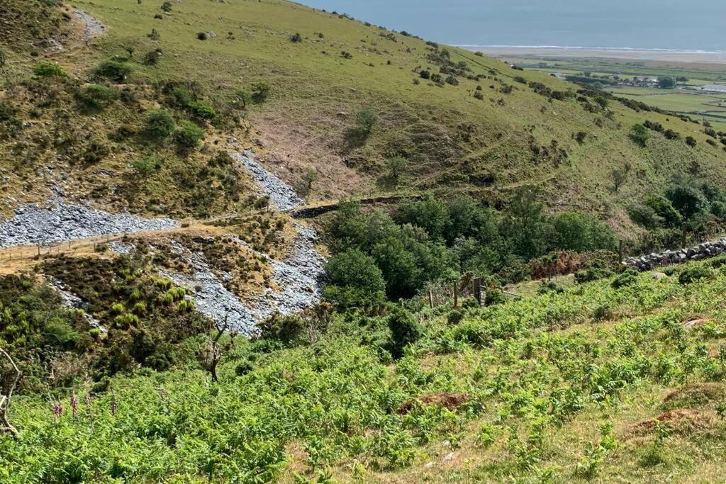 Lle Mary - Beautiful Views, Hot Tub, Secluded, Dog Welcome, Barmouth Llanddwywe エクステリア 写真